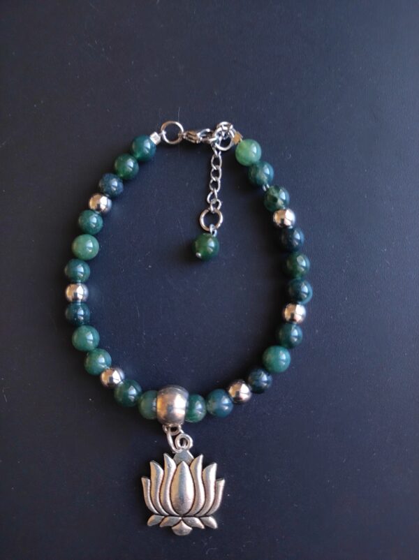 Bracelet Agate mousse et breloque Lotus
