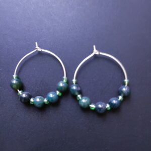 Boucles d'oreilles créoles Agate mousse (perle naturelle en 6 mm) et perle de rocaille