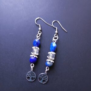 Boucles d'oreilles pendantes- Lapis Lazuli (perle naturelle en 6 mm et nuggets)- Cristal de roche ( 6 mm)