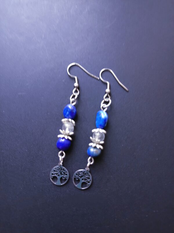 Boucles d'oreilles pendantes- Lapis Lazuli (perle naturelle en 6 mm et nuggets)- Cristal de roche ( 6 mm)