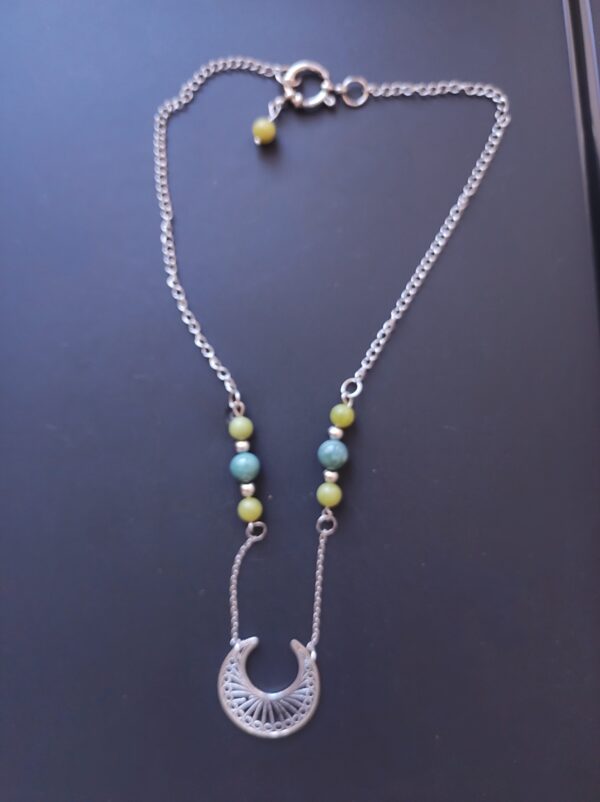 Chaîne acier inoxydable, Péridot (6 mm), Agate mousse (8 mm) et breloque Lune
