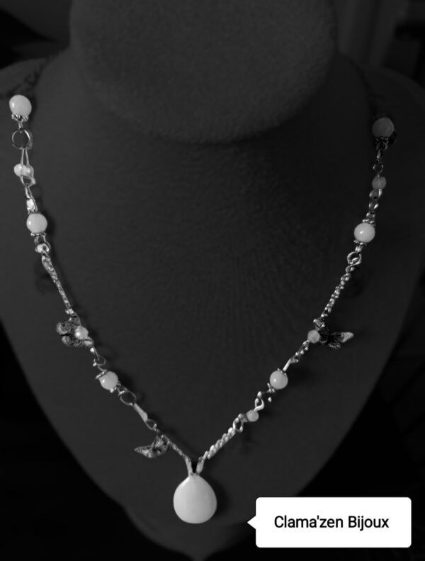 Chaîne et perles naturelles d'Aigue-marine + Pendentif Calcédoine