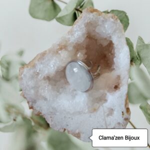 Grosse bague ronde acier inoxydable argent et pierre naturelle Cristal de Roche